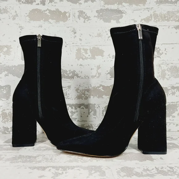 New Marc Fisher Larry Pointed Toe Black Ankle Bootie  W791 - Picture 6 of 13